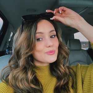 Meet your Posher, Jade